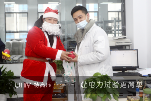 圣诞嘉年华~连忙收下银娱优越会官网电力这份圣诞福利！(图8)
