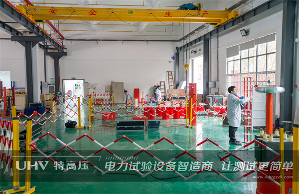 银娱优越会官网售后团队&ldquo;冒高温,战炎暑&rdquo;，，，，，，，，为江苏客户提供技术支持！(图4)
